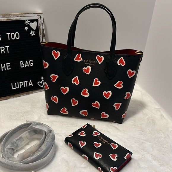 Kate Spade Stencil Hearts medium tote and wallet set - Picture 4 of 12